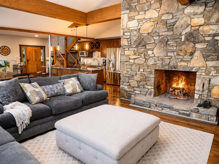 425 Flat Top Mountain Road, Fairview, NC 28730 - #2