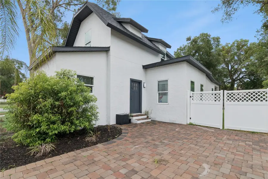 732 E Orange Avenue, Eustis, FL 32726 - #2