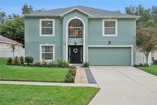 2333 Foxtree Road, TAVARES, FL 32778