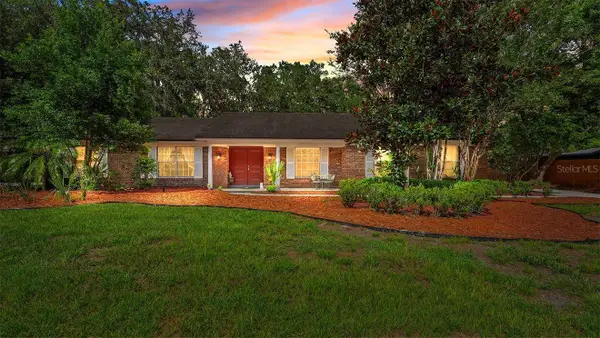 209 Royal Oaks Circle, LONGWOOD, FL 32779