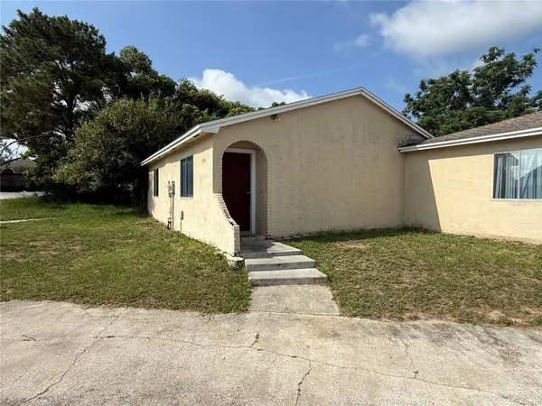 7425 Villas Oak Court, ORLANDO, FL 32835