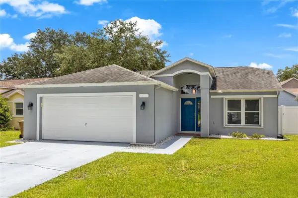 17020 Woodcrest Way, CLERMONT, FL 34714