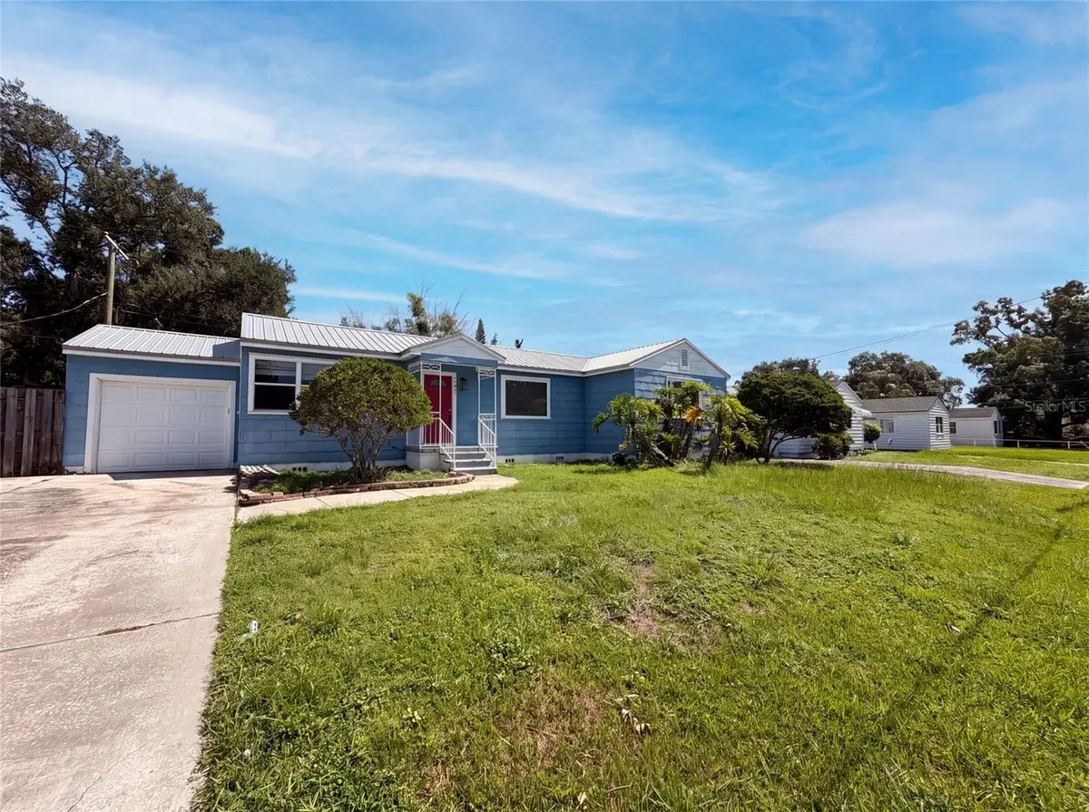 1521 W River Shore Way, Tampa, FL 33603 - #1