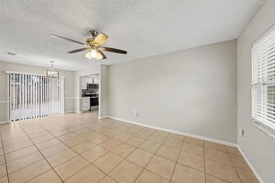 10410 N 27th Street, Tampa, FL 33612 - #3