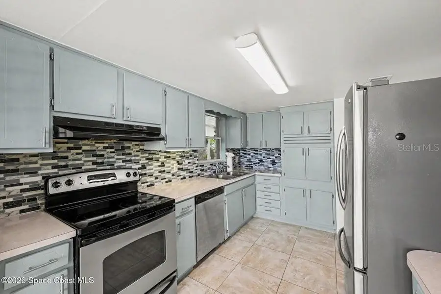 2292 Lakeview Drive, Melbourne, FL 32935 - #3