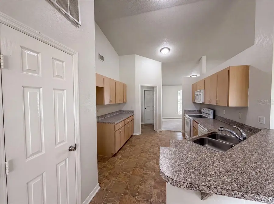 1038 Highland Crest Circle, Lake Wales, FL 33853 - #2
