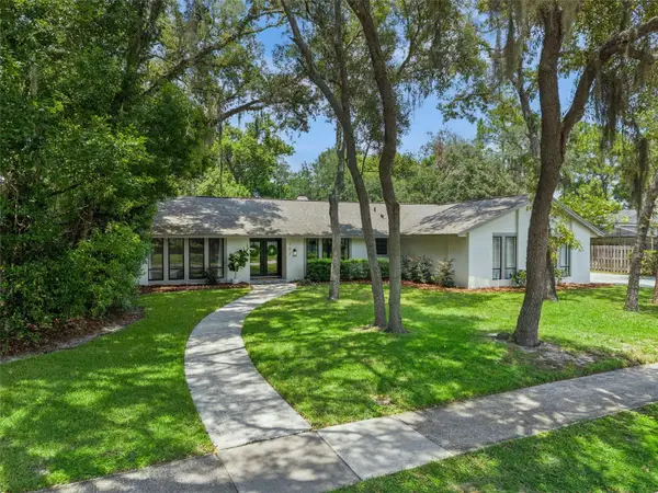 102 Stonebridge Drive, LONGWOOD, FL 32779