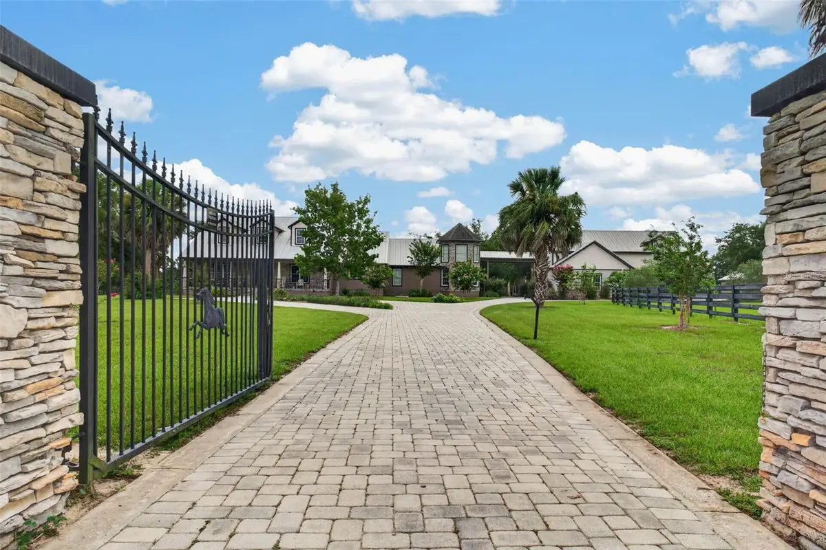 13342 W Lake Yale Road, Umatilla, FL 32784 - #1