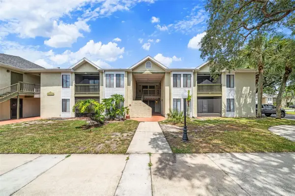 3545 Sable Palm Lane #B, TITUSVILLE, FL 32780