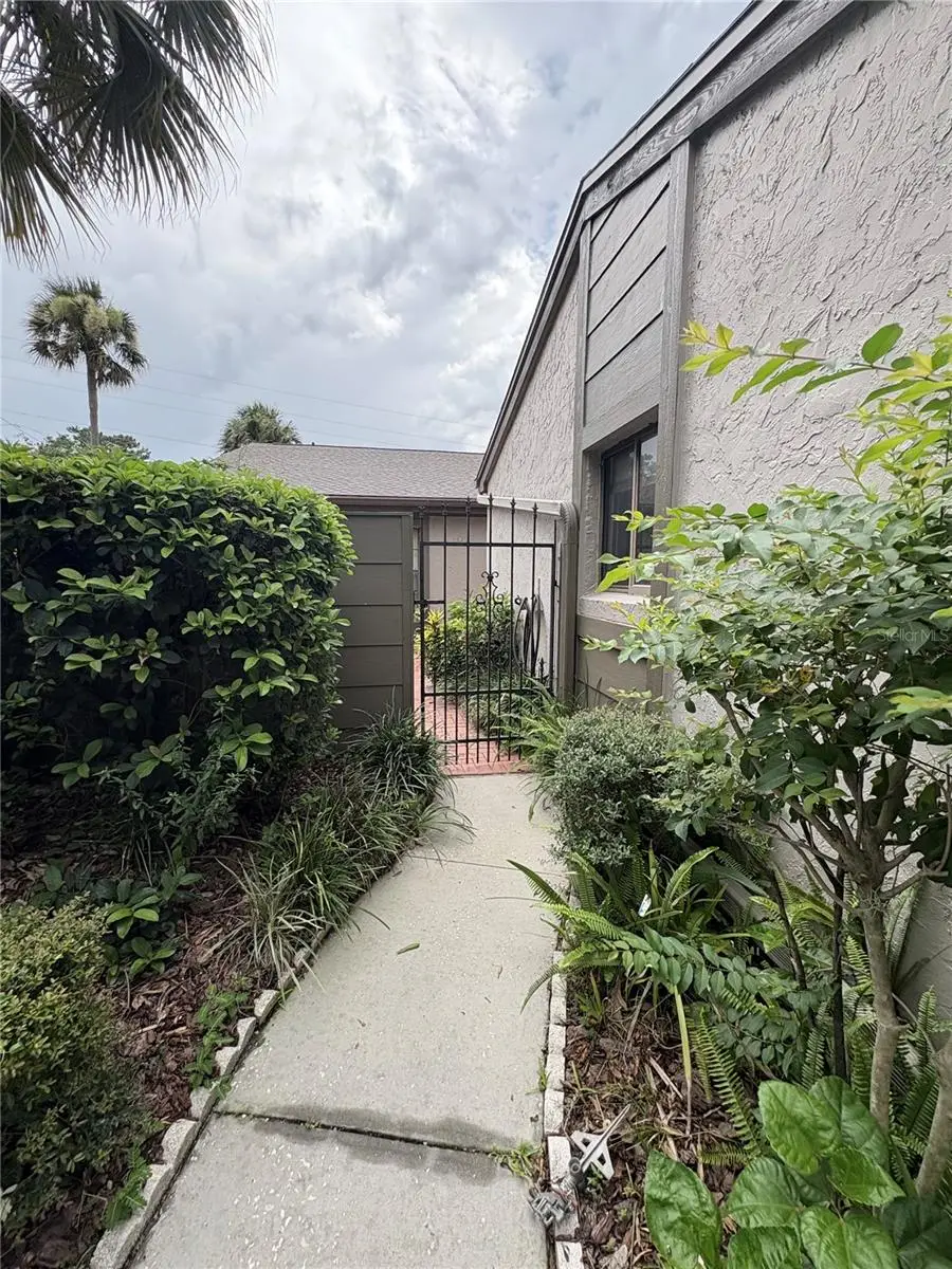 635 Woodridge Dr, Fern Park, FL 32730 - #2