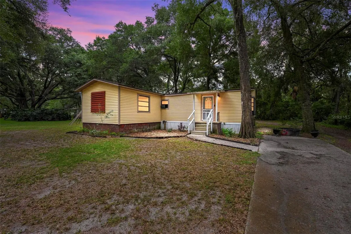43110 E 4th Street, Paisley, FL 32767 - #1