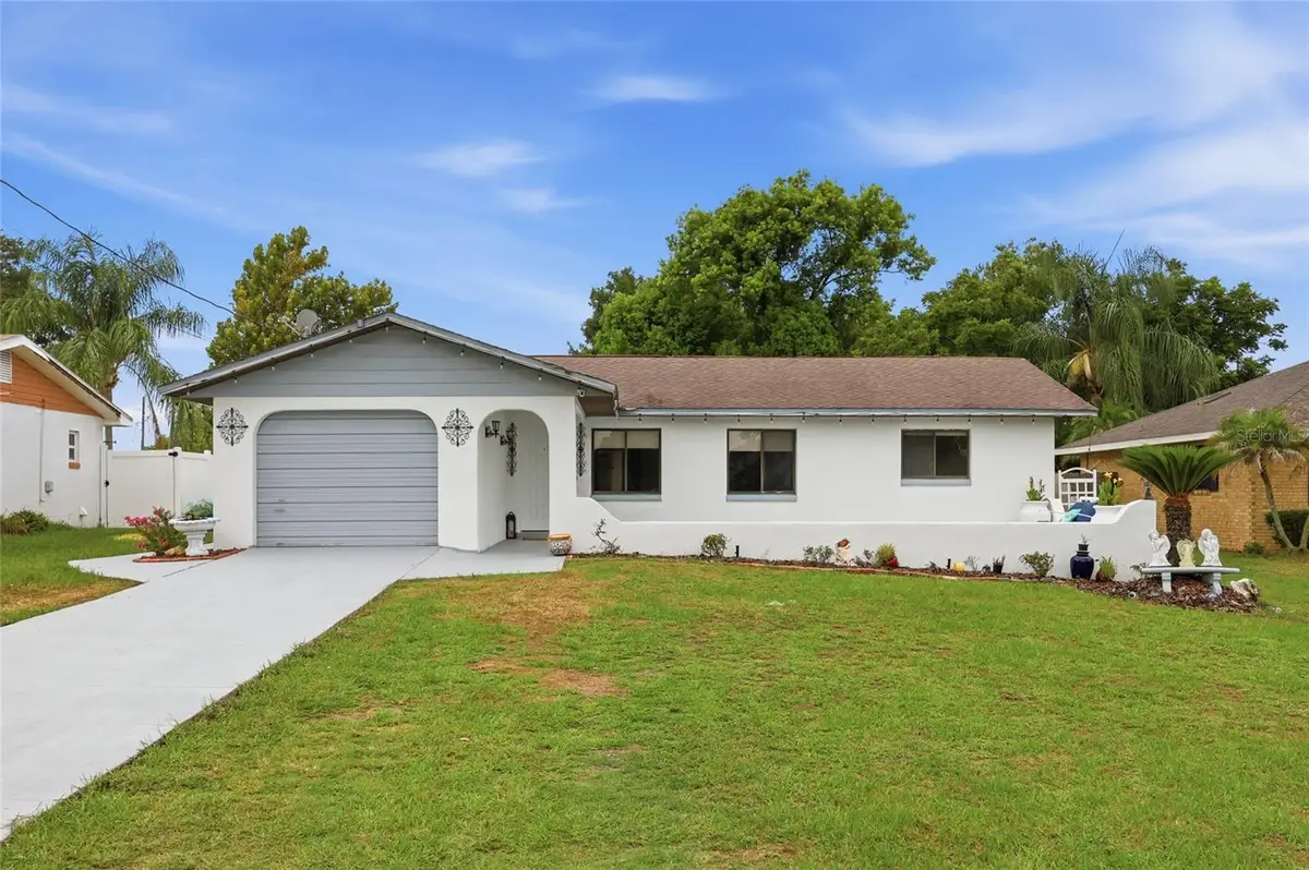 1025 Park Avenue, Tavares, FL 32778 - #1