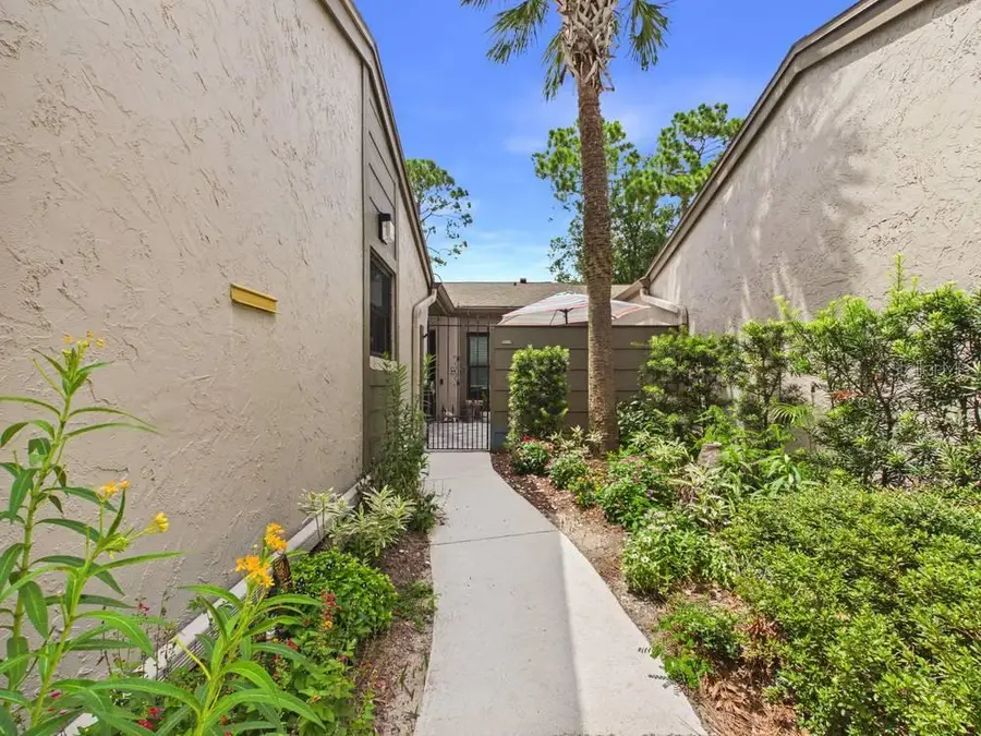 407 Meadowood Boulevard, Fern Park, FL 32730 - #2