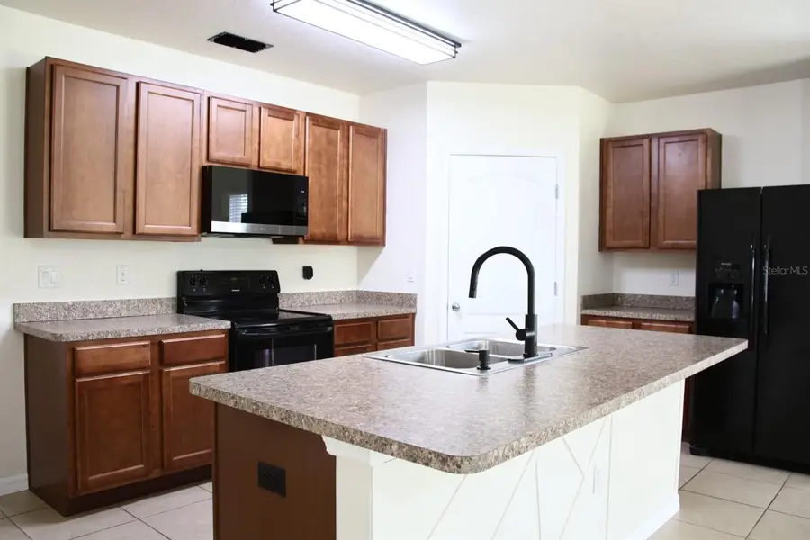 3238 Bayou Bay Drive, Lakeland, FL 33811 - #2