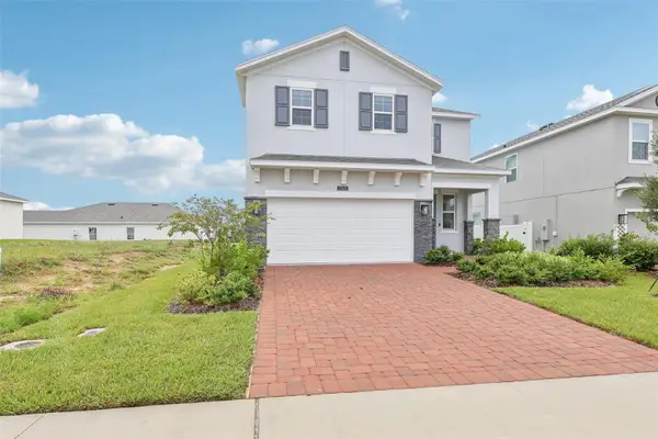 27421 Black Kite Avenue, HOWEY IN THE HILLS, FL 34737