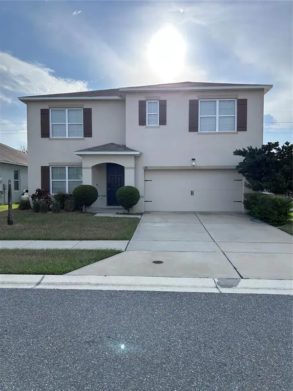 281 St Georges Circle, EAGLE LAKE, FL 33839