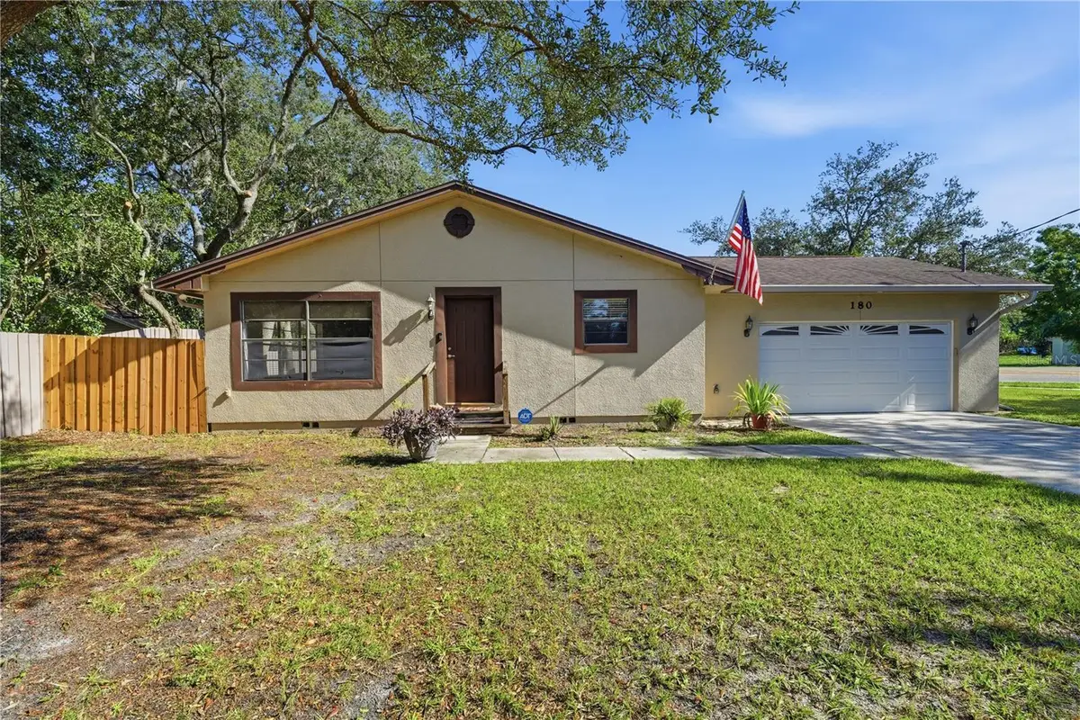 180 W 3rd Street, Chuluota, FL 32766 - #1
