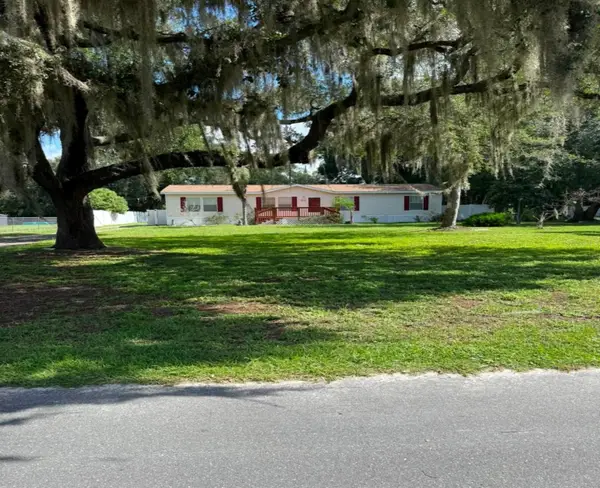 2716 Seminole Trail, LEESBURG, FL 34748