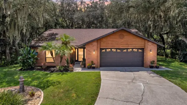 202 Pebble Court, DELTONA, FL 32725