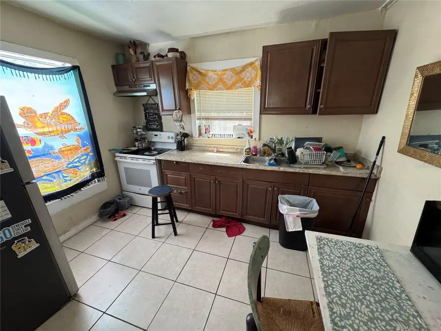 711 E 5th Street, Sanford, FL 32771 - #2