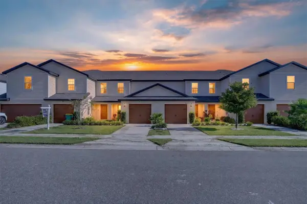1556 Wynford Circle, TAVARES, FL 32778
