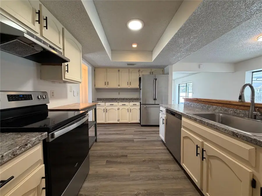 391 Harvard Road, Venice, FL 34293 - #2