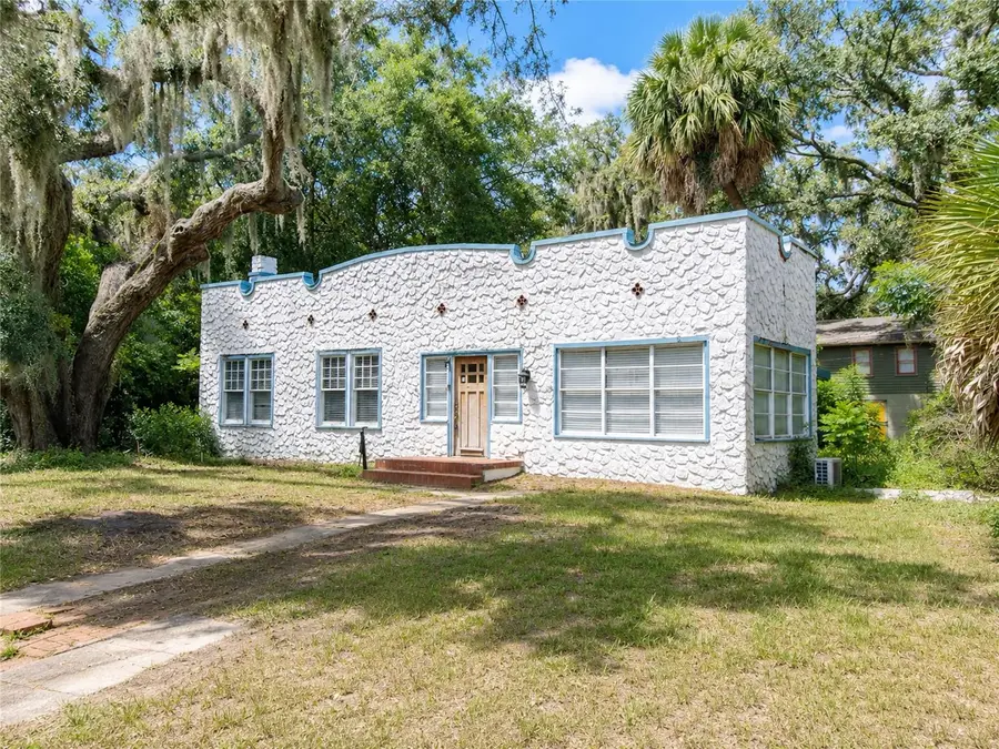 208 W 17th Street, Sanford, FL 32771 - #2