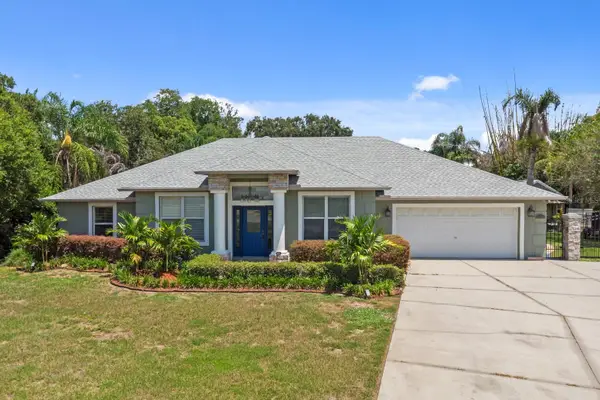 1910 Lee Wood Court, ST CLOUD, FL 34772