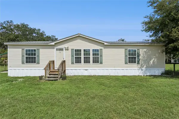 33525 Linda Drive, LEESBURG, FL 34788