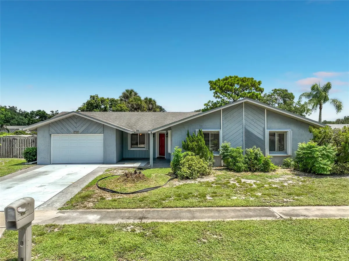2983 Ontario Circle W, Melbourne, FL 32935 - #1