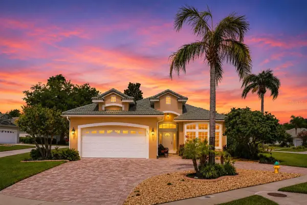367 Foxhill Drive, DEBARY, FL 32713