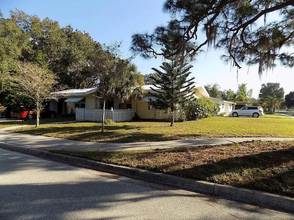 2695 S East Avenue, Sarasota, FL 34239 - #1