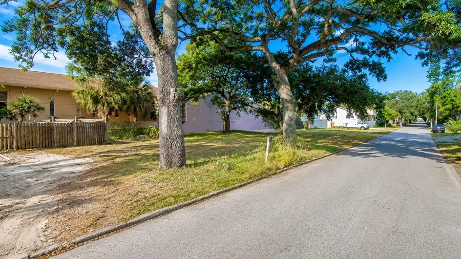 1795 17th Street S, Saint Petersburg, FL 33712 - #3
