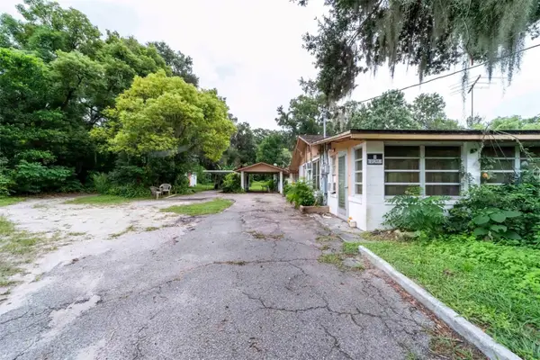 2076 Old New York Avenue, DELAND, FL 32720