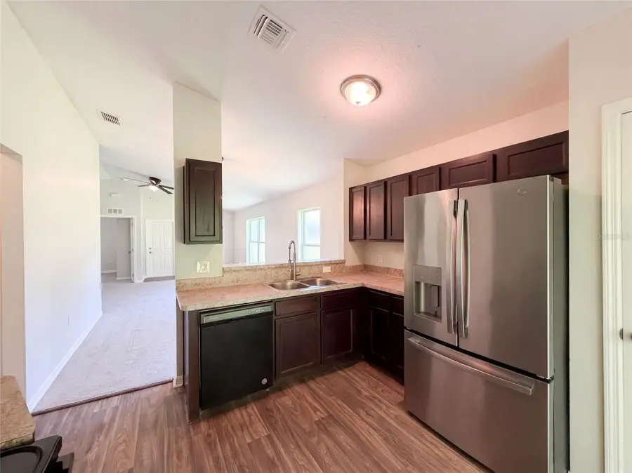 705 5th Street, Wildwood, FL 34785 - #3
