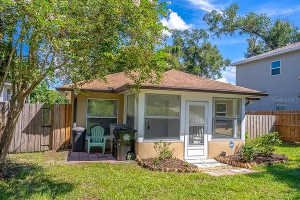 617 E 1st Street, APOPKA, FL 32703