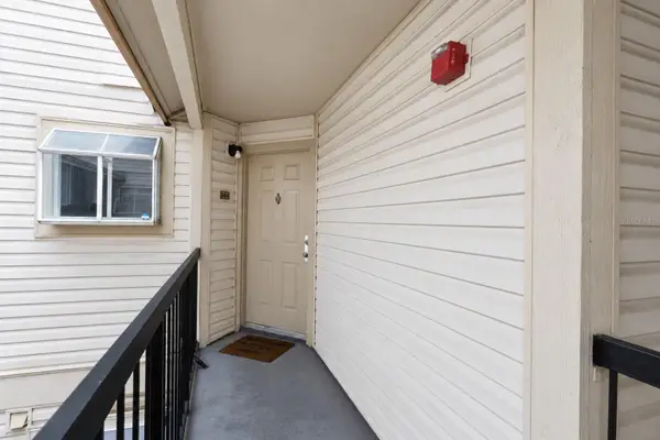 1956 Lake Atriums Circle #144, ORLANDO, FL 32839