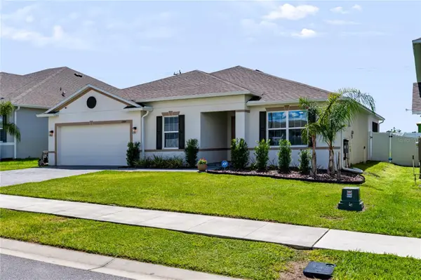 6564 Rhythm Drive, MASCOTTE, FL 34753
