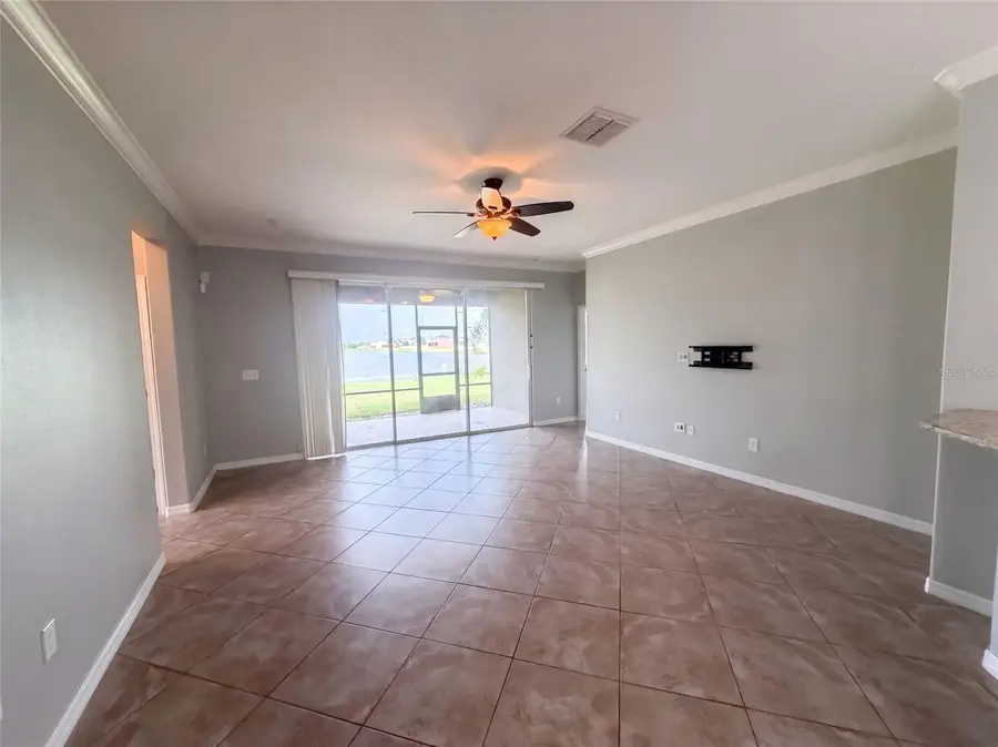 626 Tanana Fall Drive, Ruskin, FL 33570 - #3