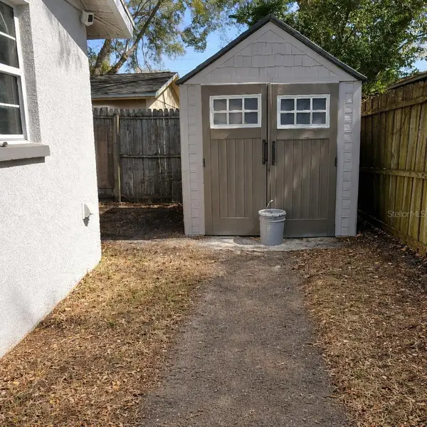 1021 Fairburn Avenue, CLEARWATER, FL 33755