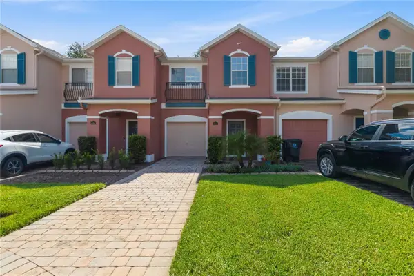 933 Pine Pointe Lane, ORLANDO, FL 32828