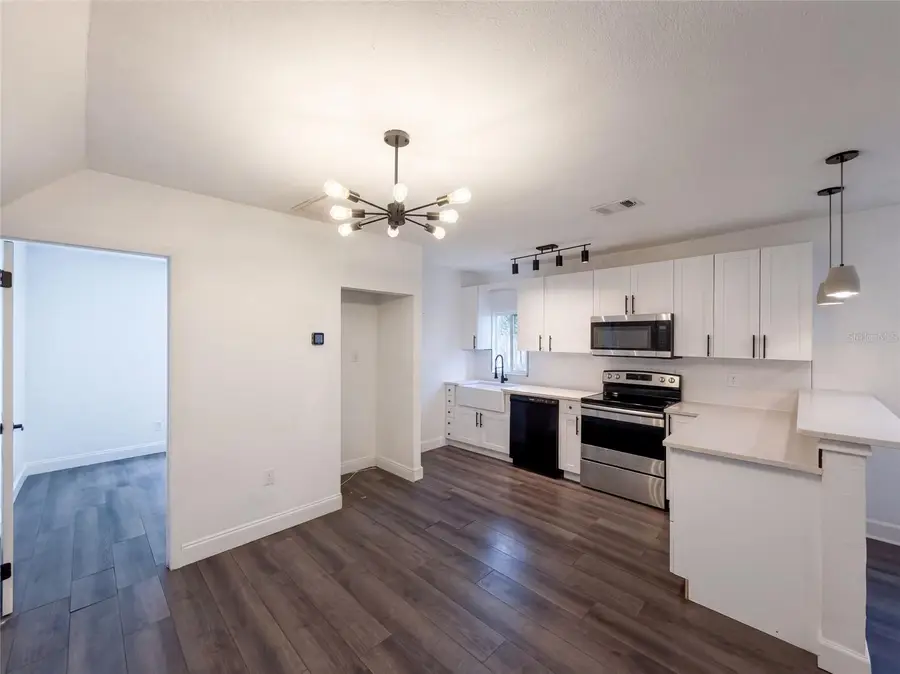 212 W Hiawatha Street, Tampa, FL 33604 - #3