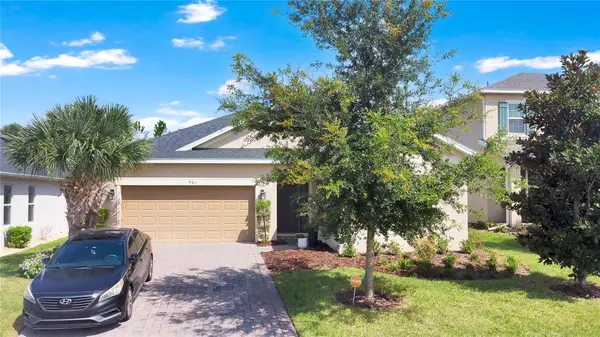 961 Lakeside Estates Drive, APOPKA, FL 32703