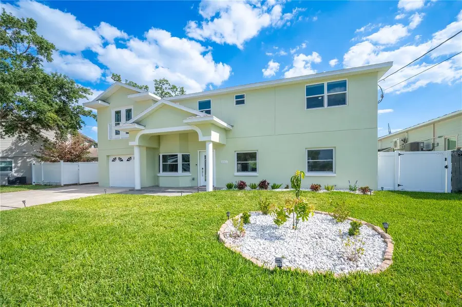 8704 Bay Crest Lane, Tampa, FL 33615 - #2