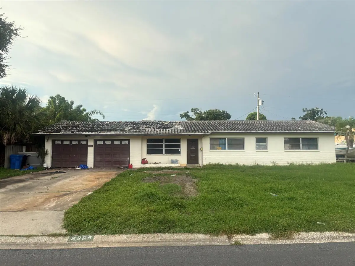 6665 10th Avenue N, Saint Petersburg, FL 33710 - #1