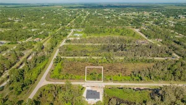 Belden Ave, LEHIGH ACRES, FL 33974