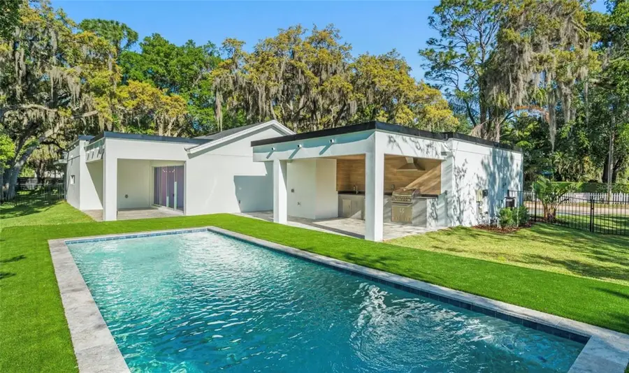 104 E 1st Avenue, Windermere, FL 34786 - #2