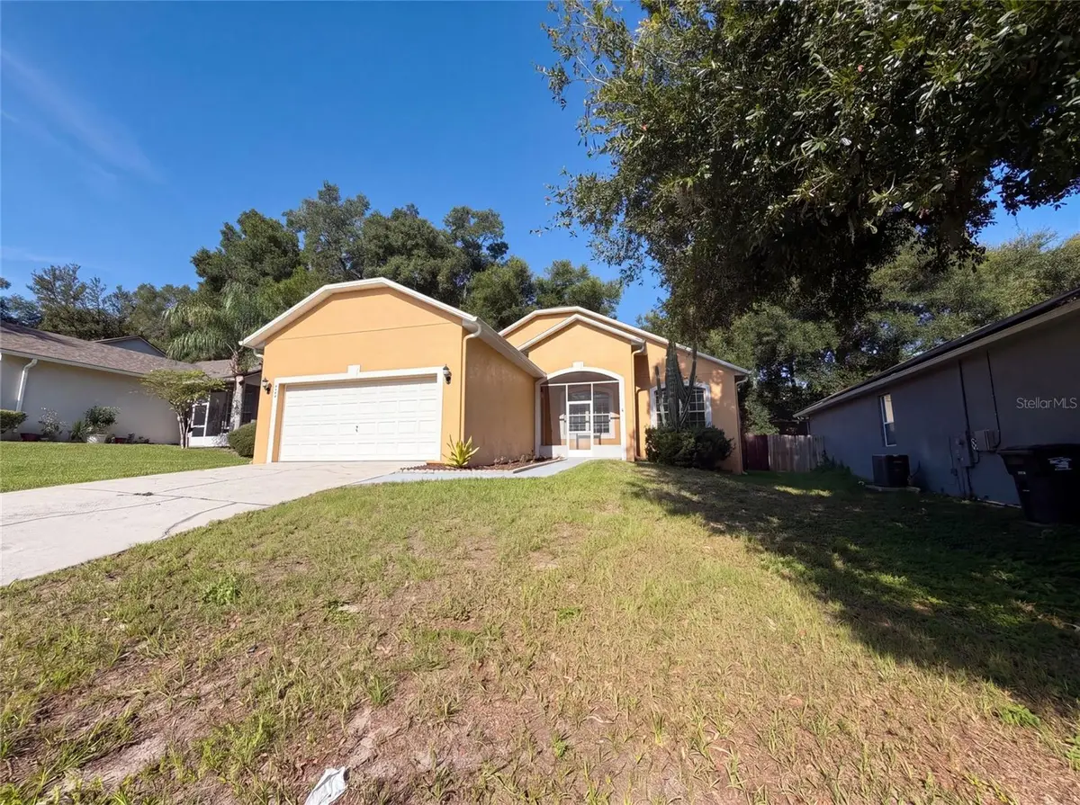 826 Hilly Bend Drive, Apopka, FL 32712 - #1