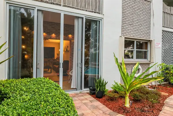 1541 NE 34th Court #104, OAKLAND PARK, FL 33334