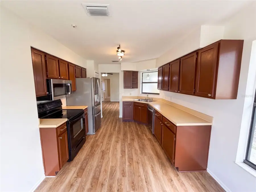 10033 Creekwater Boulevard, Orlando, FL 32825 - #2